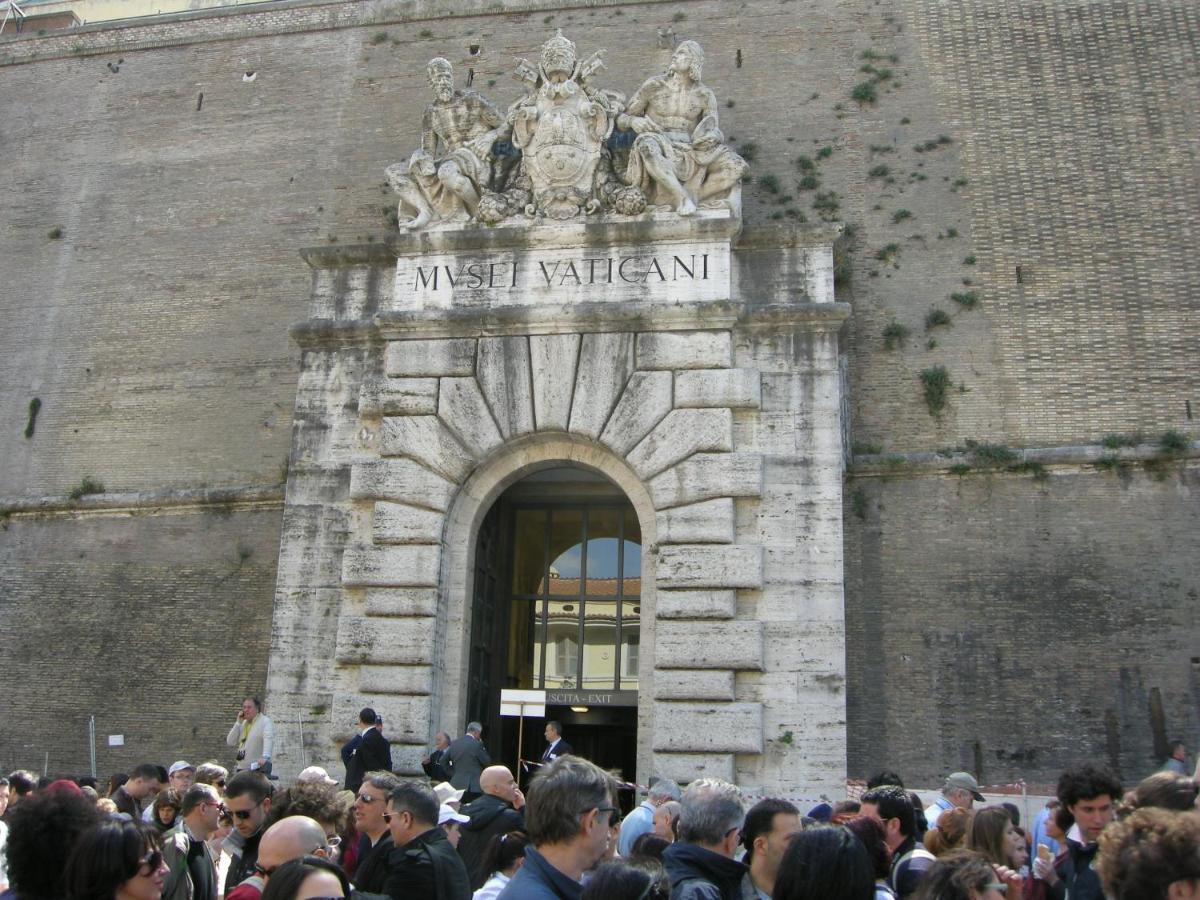 Апартаменты Vatican Low Cost Рим Экстерьер фото