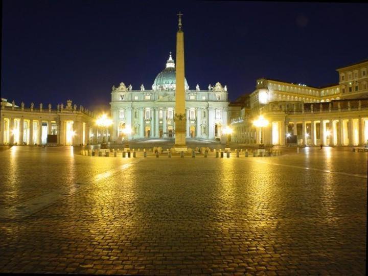 Апартаменты Vatican Low Cost Рим Экстерьер фото